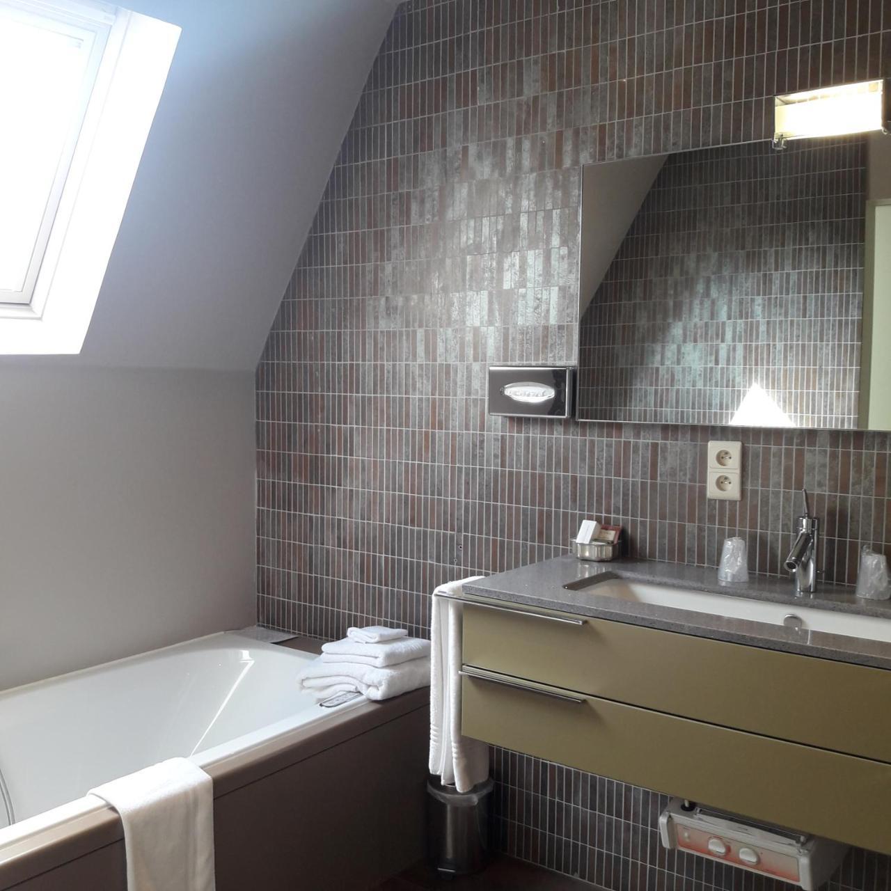 Hotel Recour Poperinge Exteriér fotografie